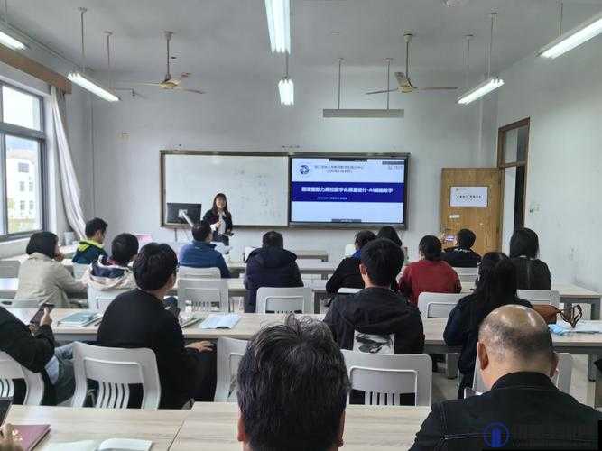 随时随地都能干的学校教师：那些具备多种能力的教师群体