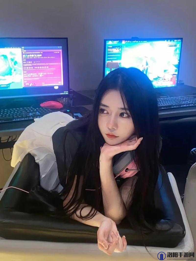 暴躁妹妹 csgo：电竞少女的热血战场