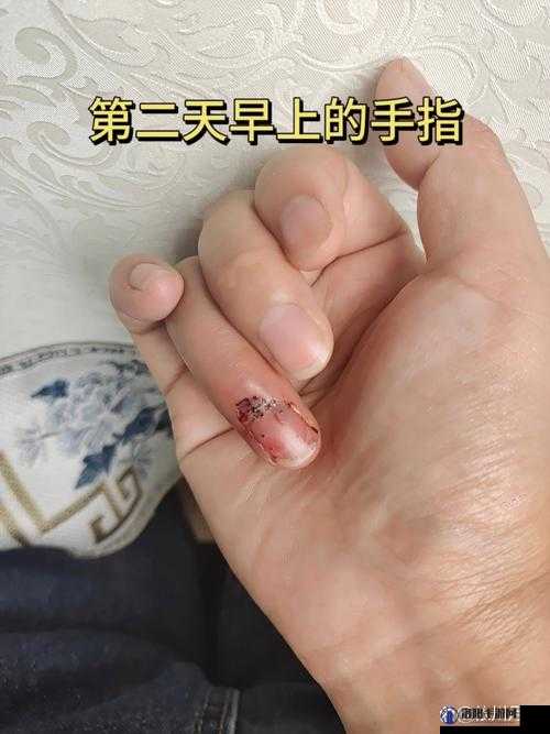 如何用食指快速在地上挖一个洞