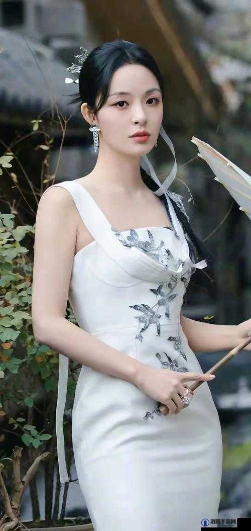 女人：如诗如画的美丽与智慧