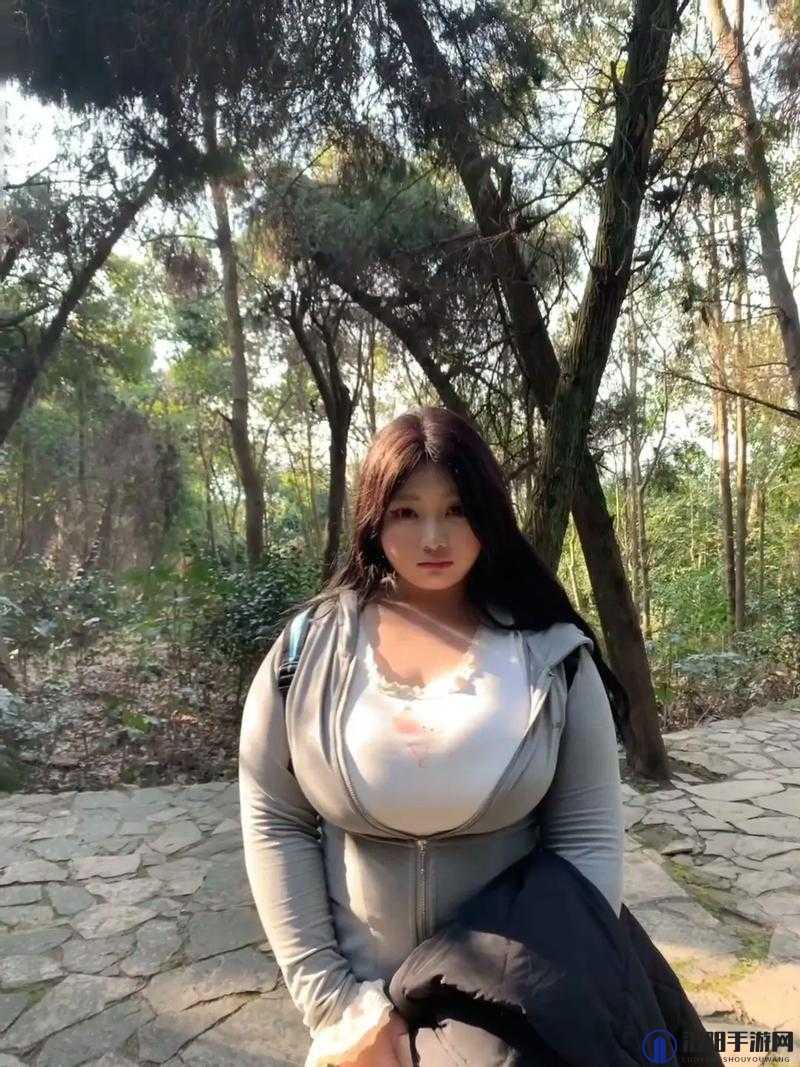 丰满 BBWBBWBBWBBWBBWBBW：探索女性身体的美丽与自信